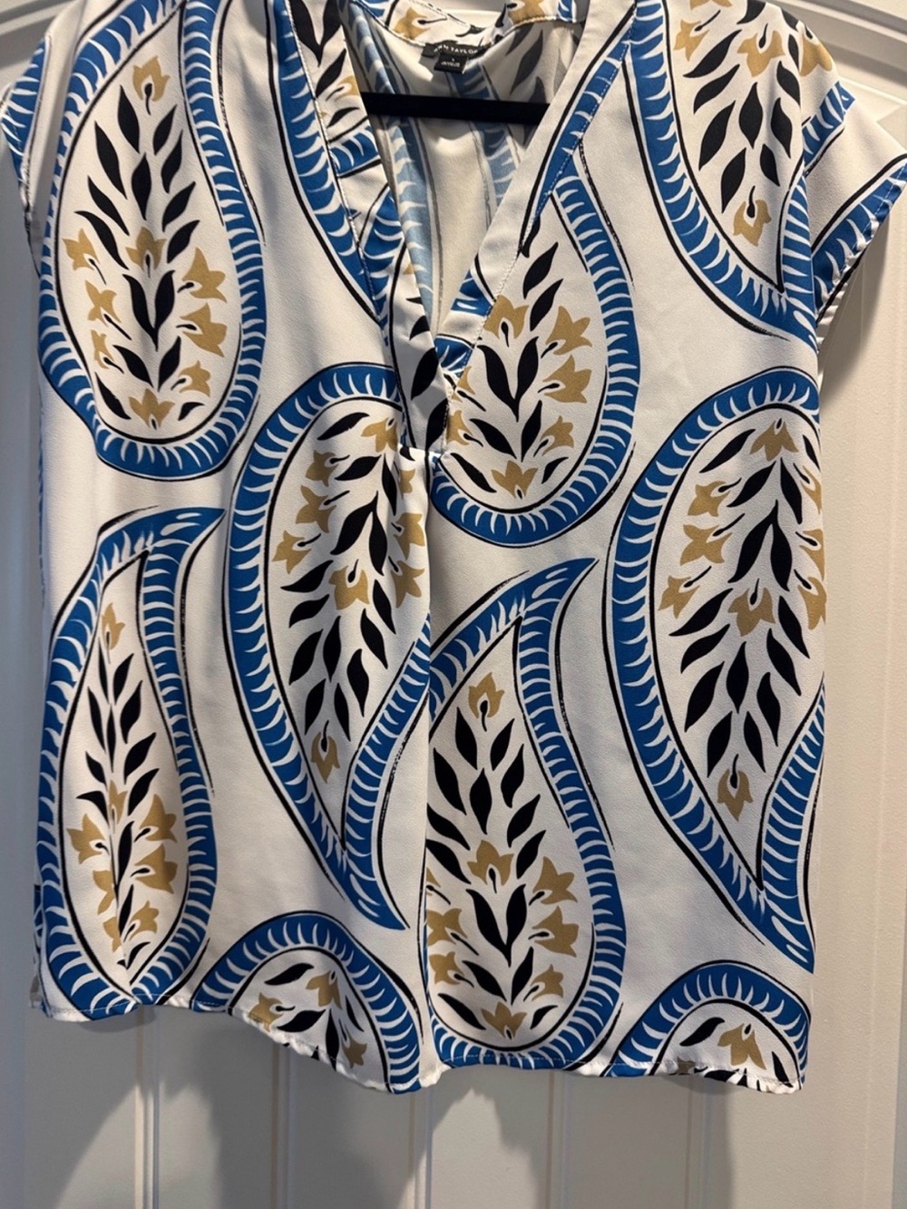 LOFT Women’s V-Neck Paisley Print Top - Blue/Black/Cream